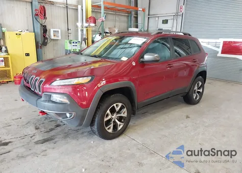 2017 Jeep Cherokee Trailhawk 4X4 from USA, damaged, VIN 1C4PJMBBXHW510060